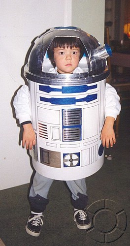 r2d2costume2.jpg