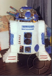 r2d2pinata.jpg